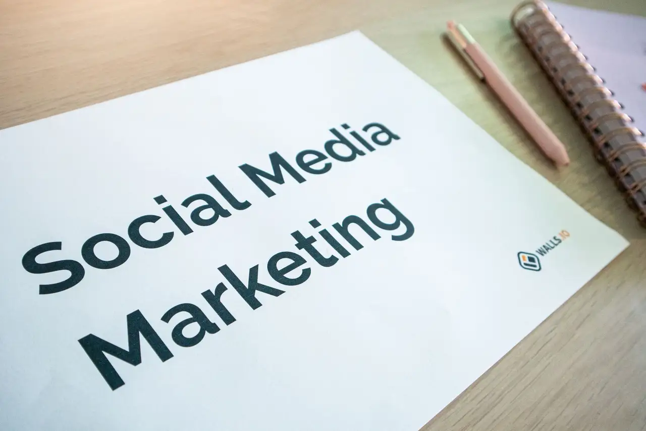 Social Brand Identity: Templates & Publishing
