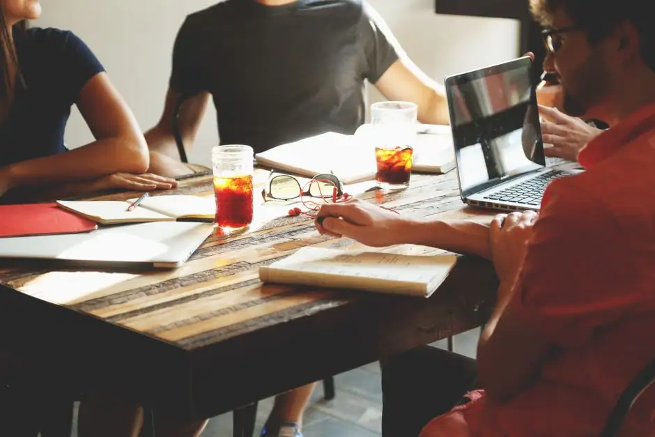 Client Communication for Creatives: Briefs, Feedback & Boundaries