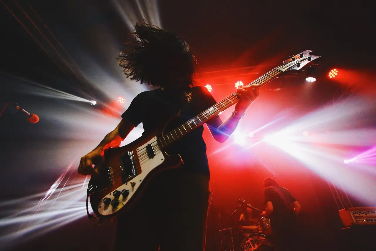 Concert Photography: Low Light & Energy