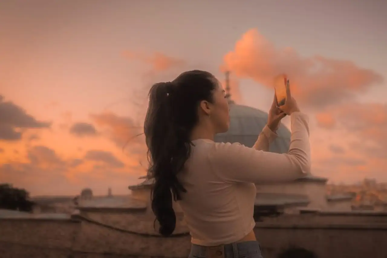 Smartphone Photography: Light, Composition & Mobile Editing