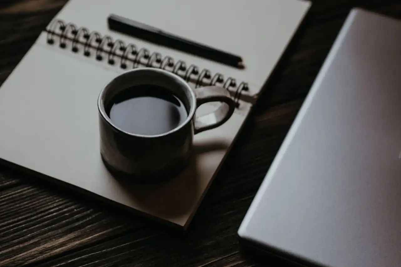 Newsletter Writing: Reader Value, Rhythm & Sustainable Publishing