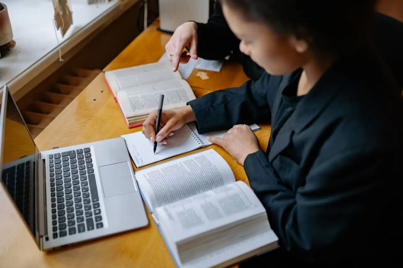 Personal Knowledge Management: Notes, Ideas & Useful Retrieval